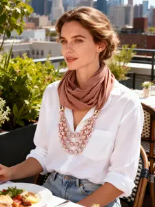 Elegant Women's Pendant Jewelry Scarf, Imitation Pearl Scarf with Necklace, Perfect for Festive, Stylish Accessory for Holidays