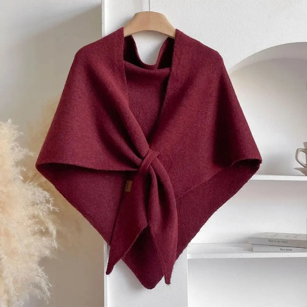 2025 New Fashion Knitted Shawl Triangle for Women Elegant Solid Color Scarf Multifunctional Retro Outdoor Leisure Shawl Cape