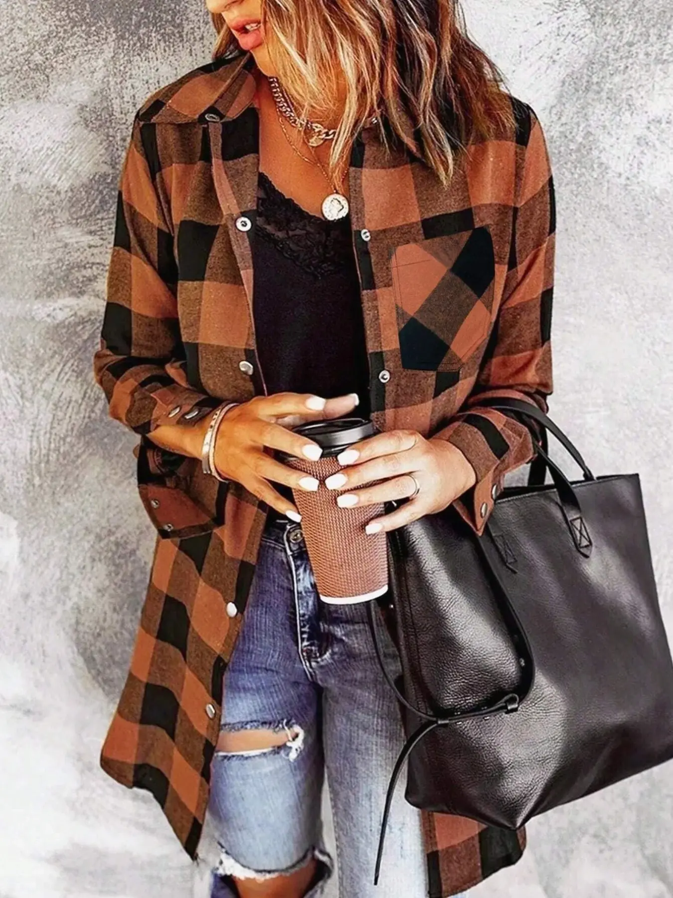 Women's casual plaid long-sleeved shirt, loose fit with button design, stylish and versatile, suitable for everyday wear, Loose Fitting Jacket