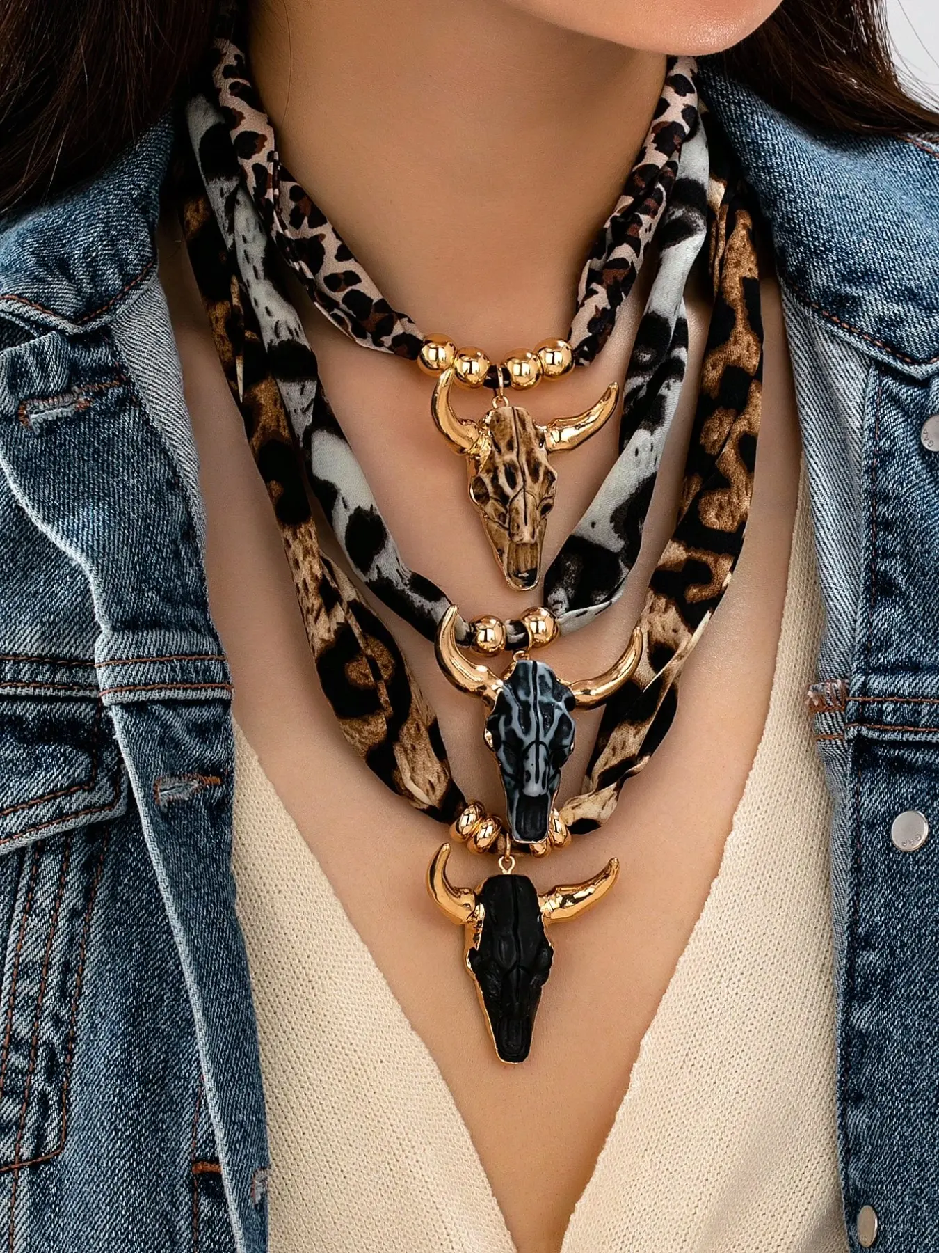 3Pcs Western Cow Skull Pendant Leopard Print Scarf Necklace, Adjustable Gold Bull Head Choker Neck Jewelry for Women