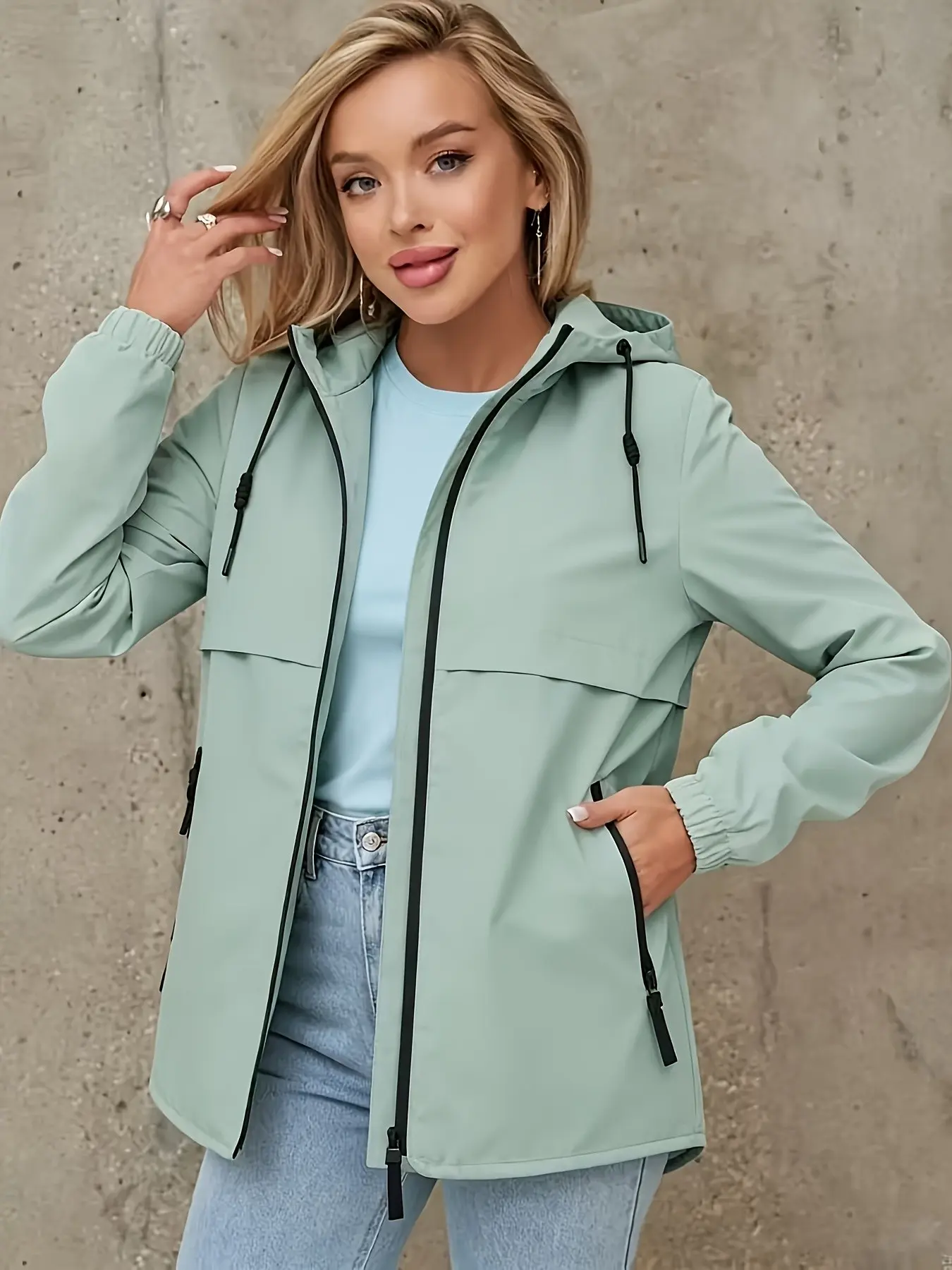 Women's Zipper Hat Shirt, Lightweight Outdoor Hiking Raincoat Jacket with Hood Pockets, Spring Fall Windbreaker, Casual Fashion Outerwear