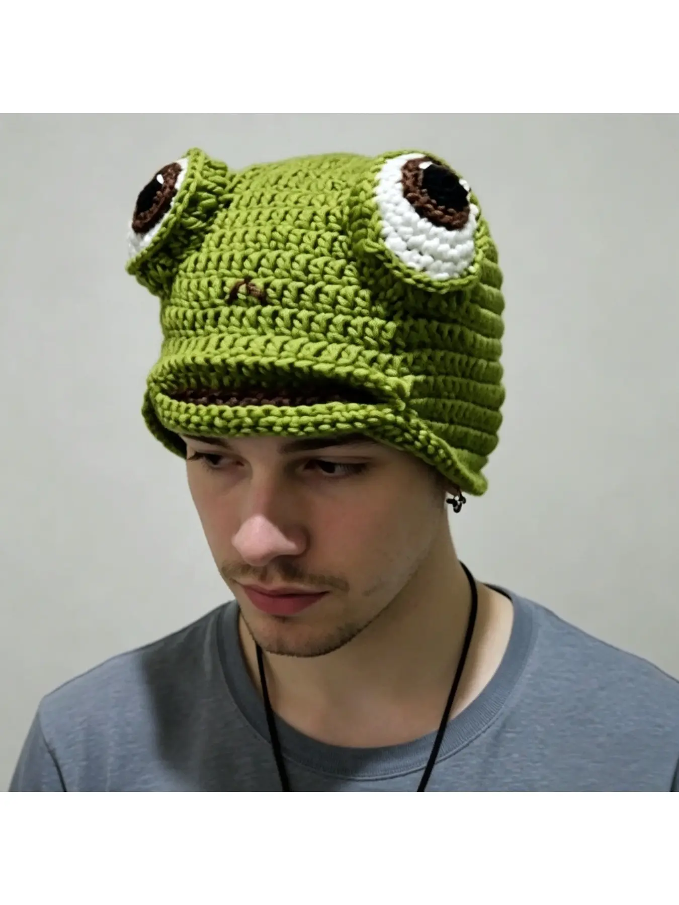 Ugly cute big frog hat cute handmade knitted hat funny green cartoon wool hat autumn winter men and women full head hat