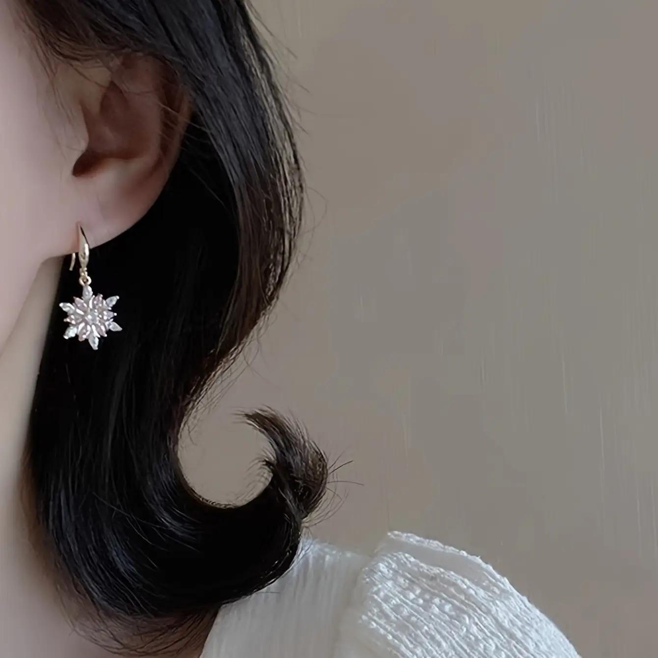 Elegant Snowflake Dangle Earrings With Pink Rhinestones Zinc Alloy Copper Sparkling Jewelry For Women Daily Vacation Wear