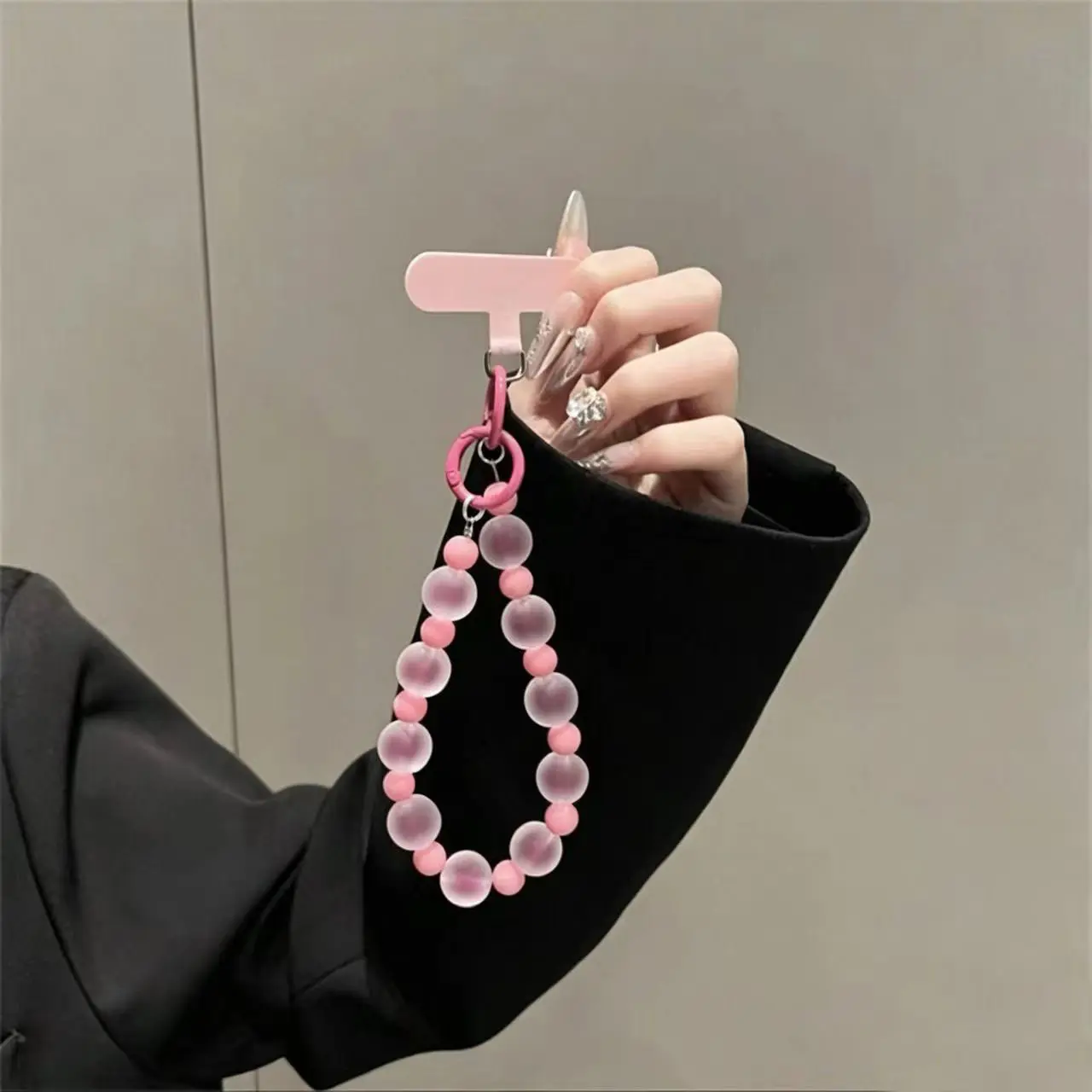 Colorful frosted collection of random Korean-style phone chains, cute dopamine necklaces, ins-style phone chains, beaded pendants