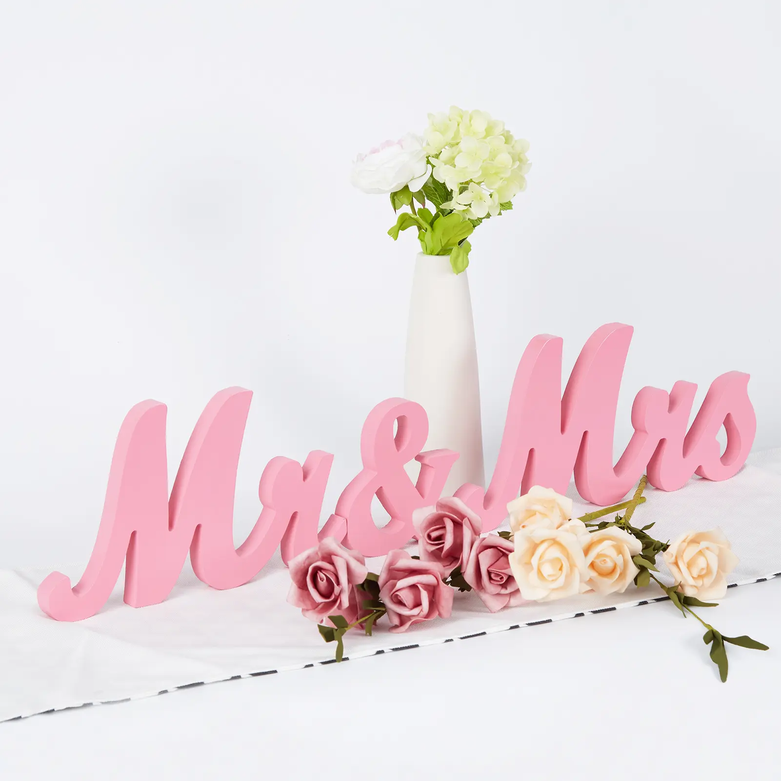 Mr & Mrs Wooden Table Sign – Large Decorative Centerpiece for Wedding Reception, Anniversary, Valentine's Day, Bride and Groom Party