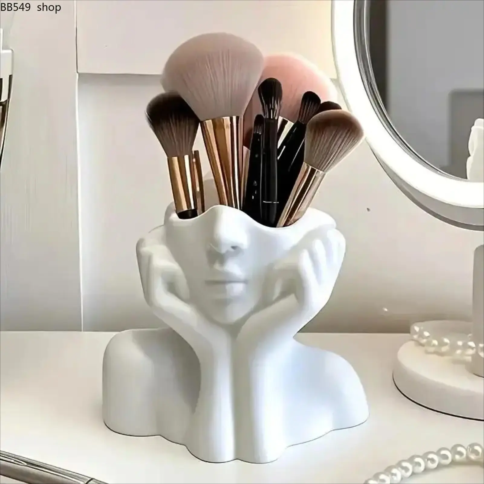 Cute Face-Shaped Makeup Brush Holder Organizer, Plastic Cosmetic Storage Rack, No-Assembly Desktop Vanity Organizer for Brushes & Beauty Tools, Compact Decorative Makeup Storage Case for Bedroom & Dressing Table