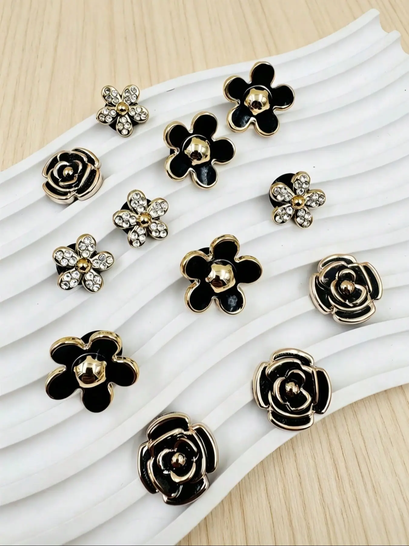 12 Flower Shoe Decorations, Durable Abs Material, Hollow Design, Ideal for Sports Shoes, Sandals, Slippers, DIY Holiday Crafts