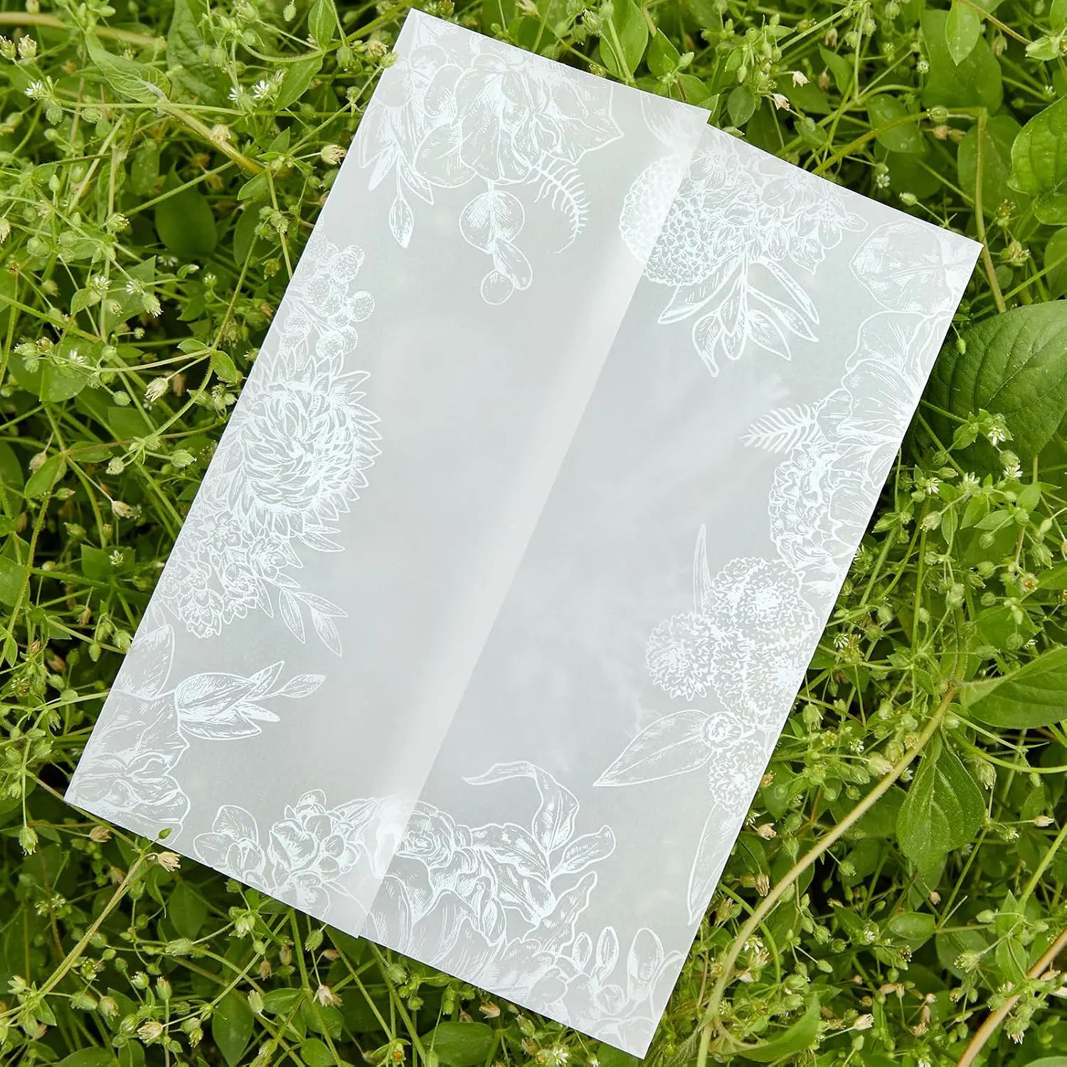 60 Sheets Pre-Folded Vellum Jackets for 5x7 Invitations,White Floral Vellum Paper 5x7 Jackets,Translucent Invitation Sleeve Wraps Floral Paper Envelope Liners for Wedding  Shower Invitations Cards