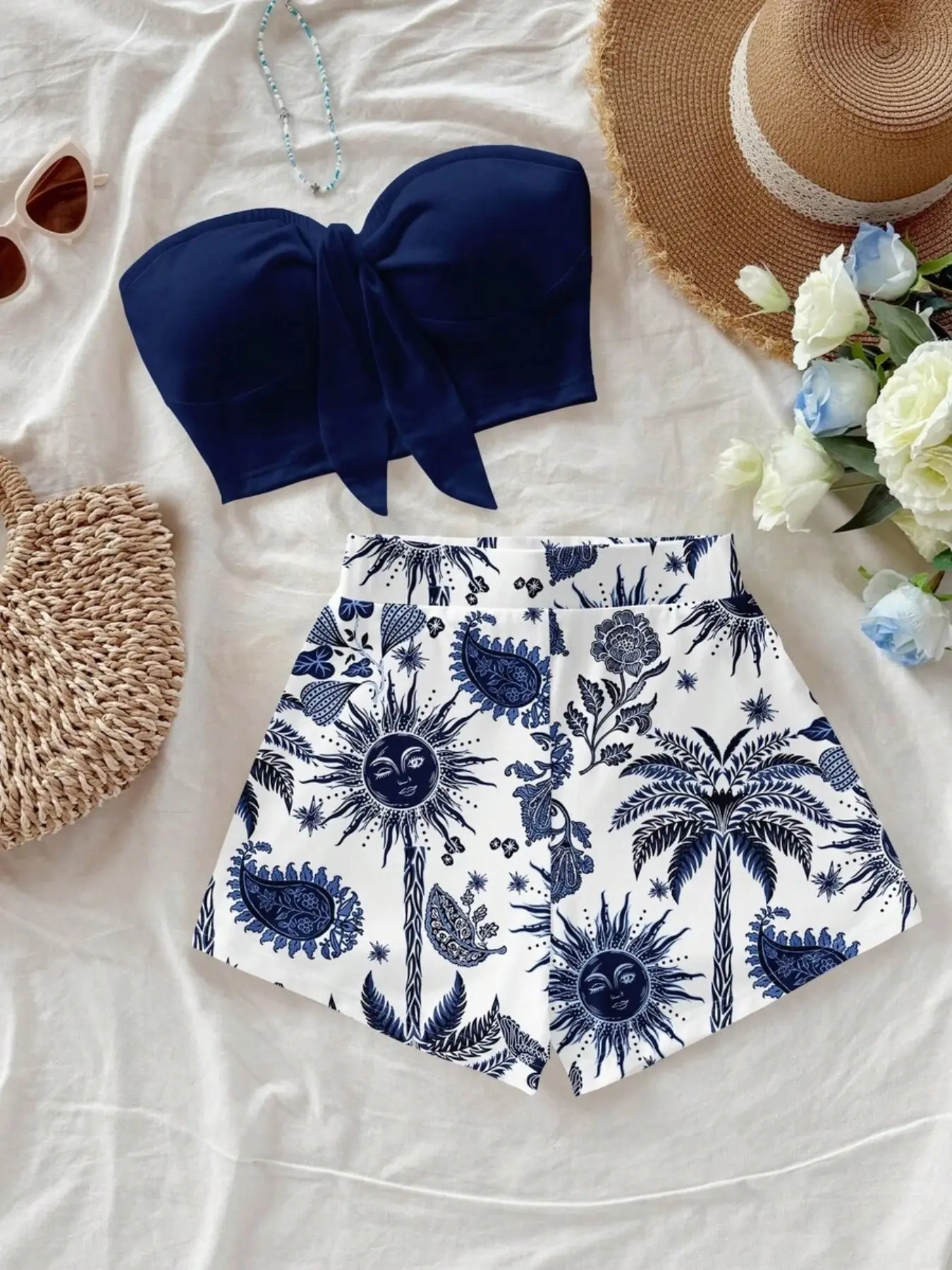 Women's Vacation Casual Boho Solid Color Strapless Tank Top and Tropical Floral Print Shorts Set, Perfect for Daily Travel, Holiday Beach Wear Summer Outfit Set