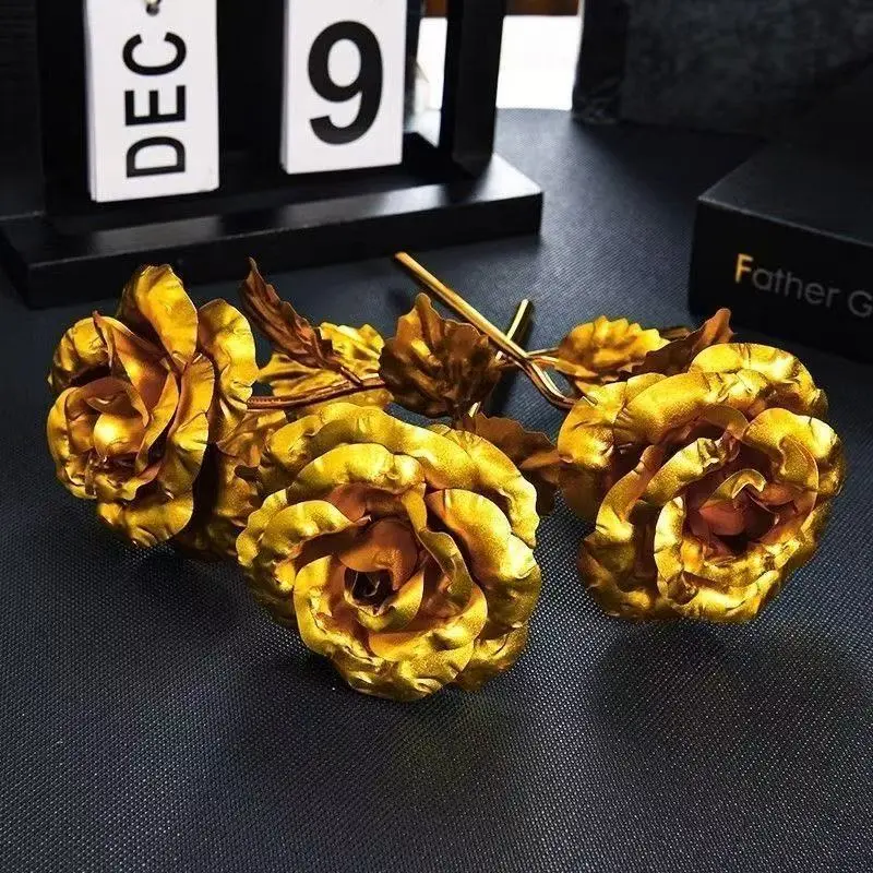 25cm 24K Gold-Etched Metal Rose, Stylish Exquisite Artificial Flower, Home Decor Piece & Romantic Gift for Men