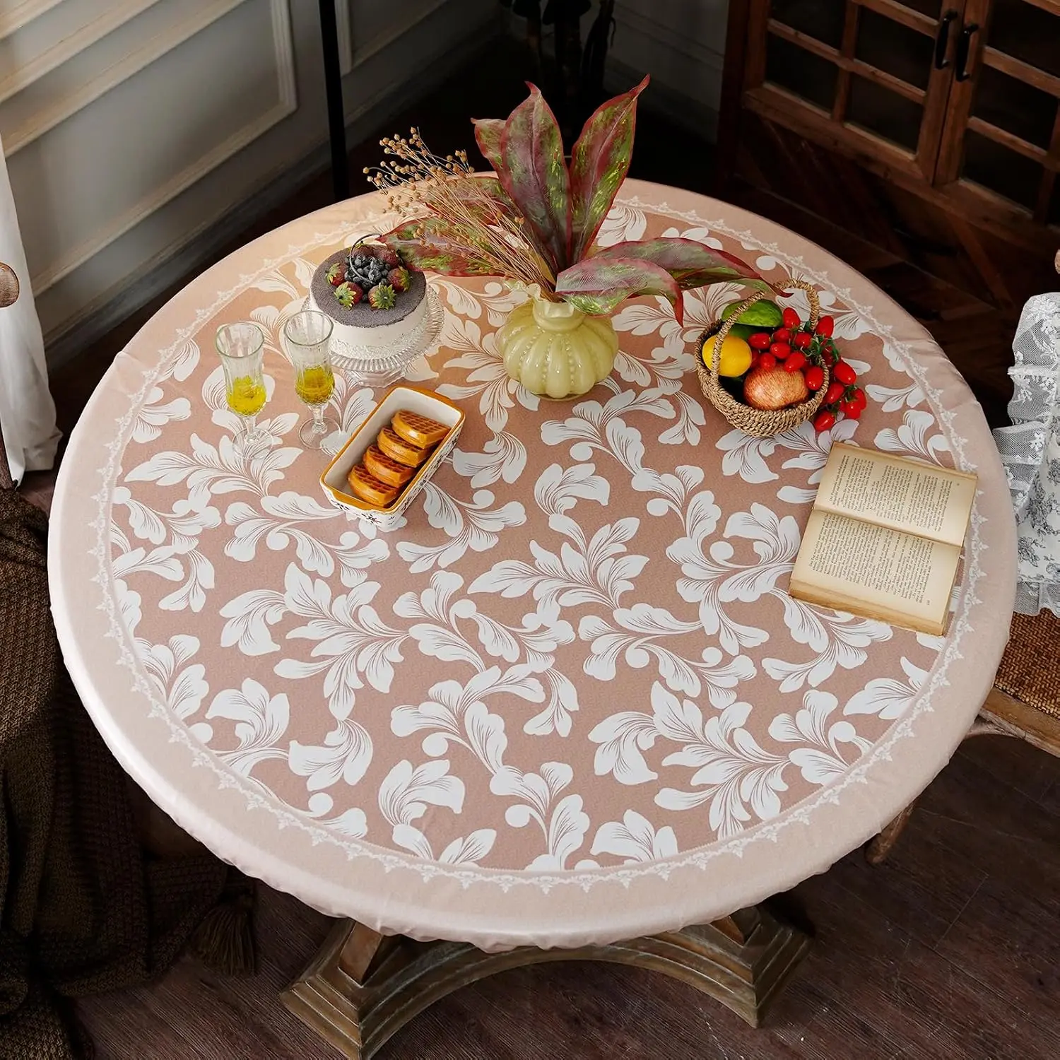 Round Fitted Tablecloth Elastic Farmhouse Table Cover, 36"-45"| Rustic Style, Outdoor Dining, Picnic Setup, Wipe Clean Surface, Oil Resistant, Secure Fit, Family Parties