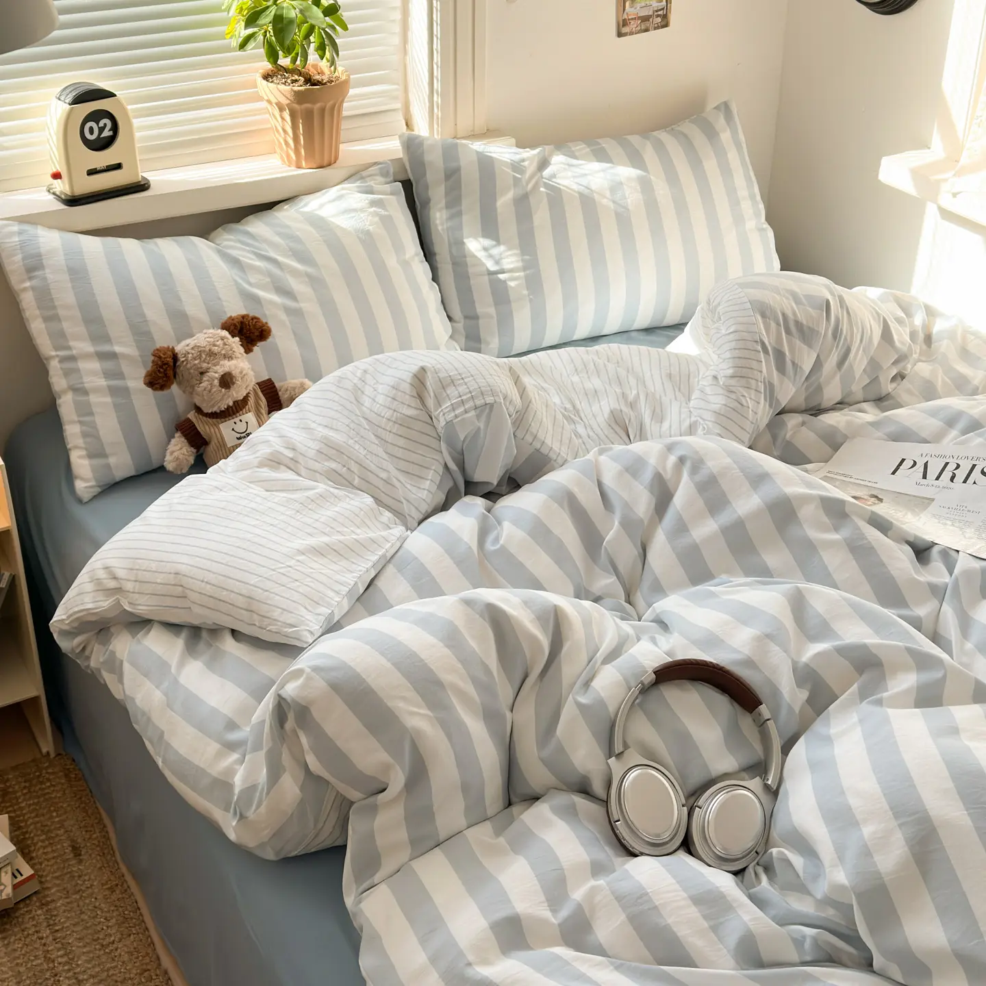 Japanese-style minimalist striped 4-piece bedding set, Bed sets, soft and comfortable bed linen set, all-season applicable, unisex design, comes with 1 duvet cover, 1 flat sheet and 2 pillowcases, comforter and pillow inserts not included