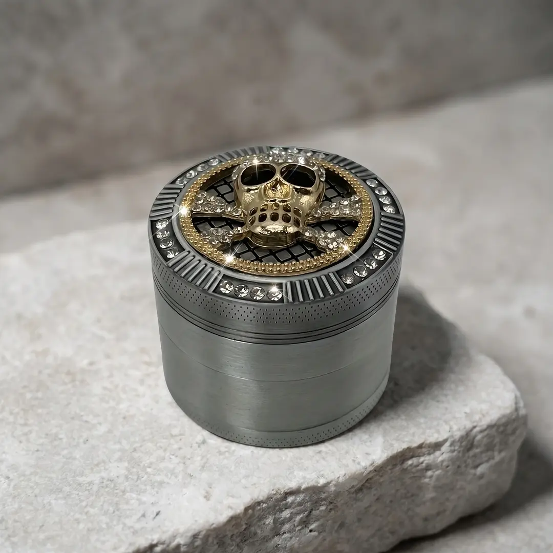 1.97 inch 50mm Silver White Skull Pattern Metal Manual Spice Mill Four Layer Salt Pepper Grinder Zinc Alloy Kitchen Seasoning Tool Kitchen Gadgets Gift