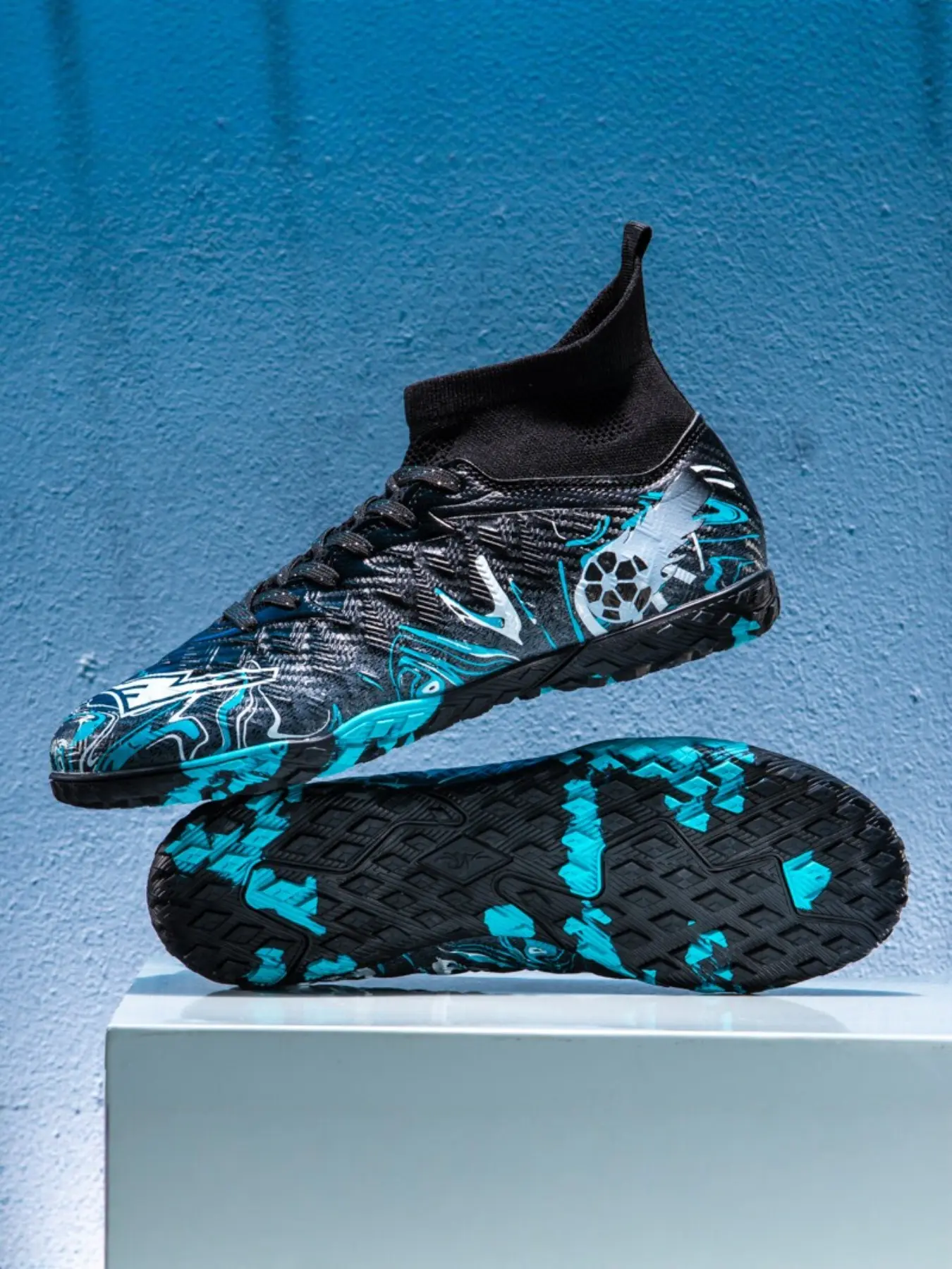 Men's High Top Soccer Shoes, Professional TF Cleats, Training Soccer Boots, PU Leather, Sporty Style, All Seasons, Sizes 35-46, Unisex Football Boots