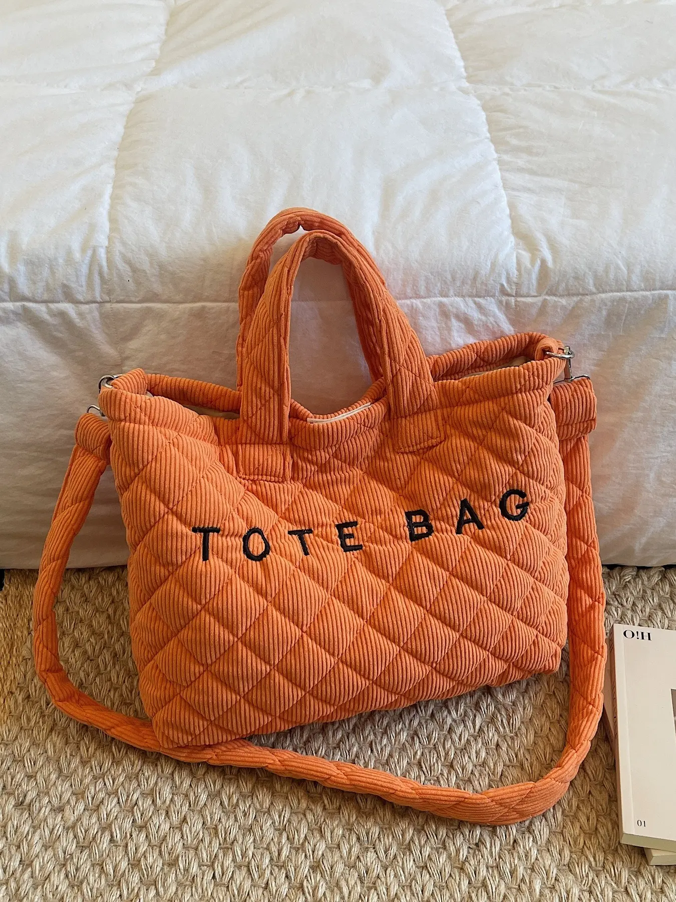 Lightweight Quilted Diamond Pattern Large Tote Bag For Women Casual Fashion Bag Multiway Shoulder Crossbody Bag Three Carry Ways Handbag For Short Trip Daily Use Multi Scenario Portable Storage Bag Practical Bag