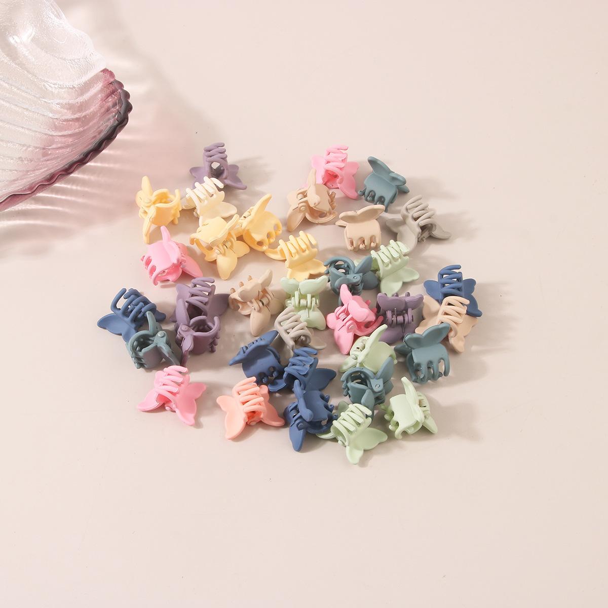 (Gift) Mini Small Claw Clip Ins High-End Matte Bangs Clip DIY Cute Women Hair Clip Shark Clip Hair Accessories