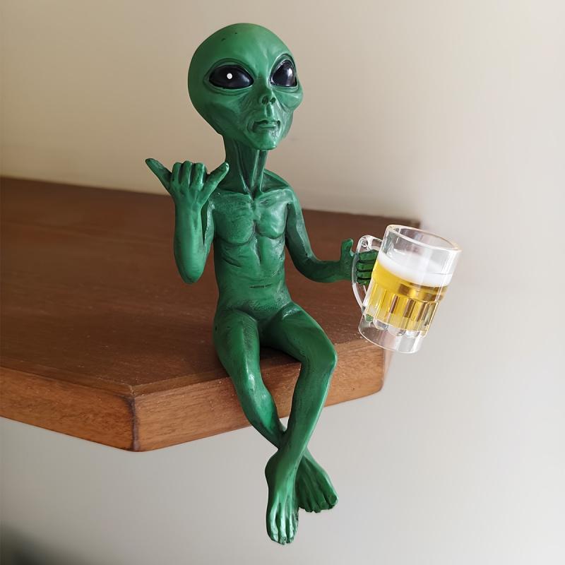 Alien Figurine Holding Beer Mug, Desktop Shelf Display Decor, Perfect for Halloween Decoration, Fun Humorous Home Office Accessory