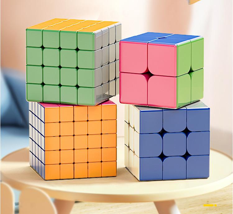 Morandi macaron, third-order Rubik's Cube toy, class boredom, artifact, Internet celebrity pyramid 245, puzzle early education