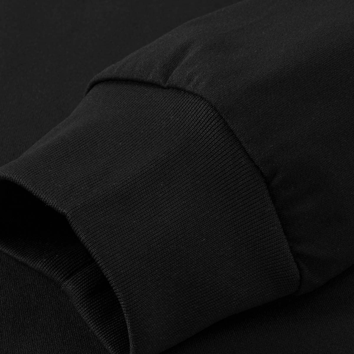 Comfort Wear Mens Solid Color Long Sleeve T-Shirt 3-Piece Set Enhanced by a Signature Bull Head Design for All-Day Softness and Understated Street Ready Style SpringStatements Comfort Wear Mens Solid Color Long Sleeve T-Shirt 3-Piece Set Enhanced by a Signature Bull Head Design for All-Day Softness and Understated Street Ready Style SpringStatements