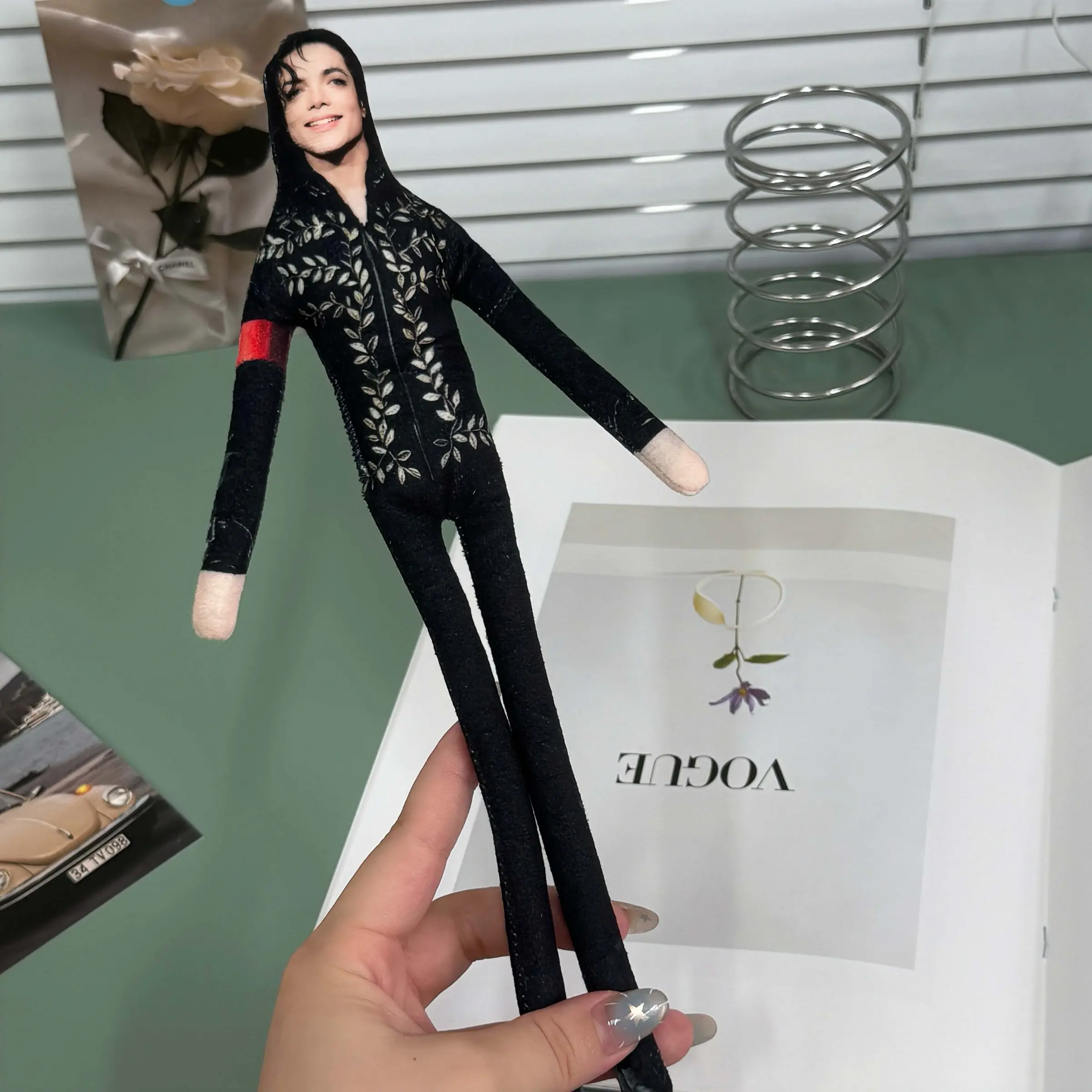 Michael Jackson plush stuffed role-playing dolls, abstract and movable characters used for home decoration, collectible ornaments, and creative gifts