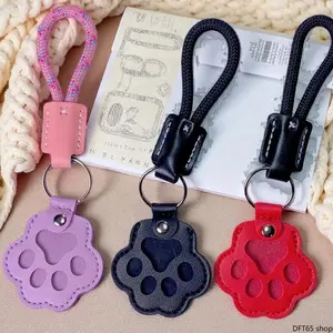 Soft Leather Paw Shaped Hollow Storage Key Ring Detachable Split Loop Dust Proof Inner Compartment For Dog Cat Owners Keep Pet Fur Remains Portable Gentle Memorial Sympathy Gift Decorative Carry Charm