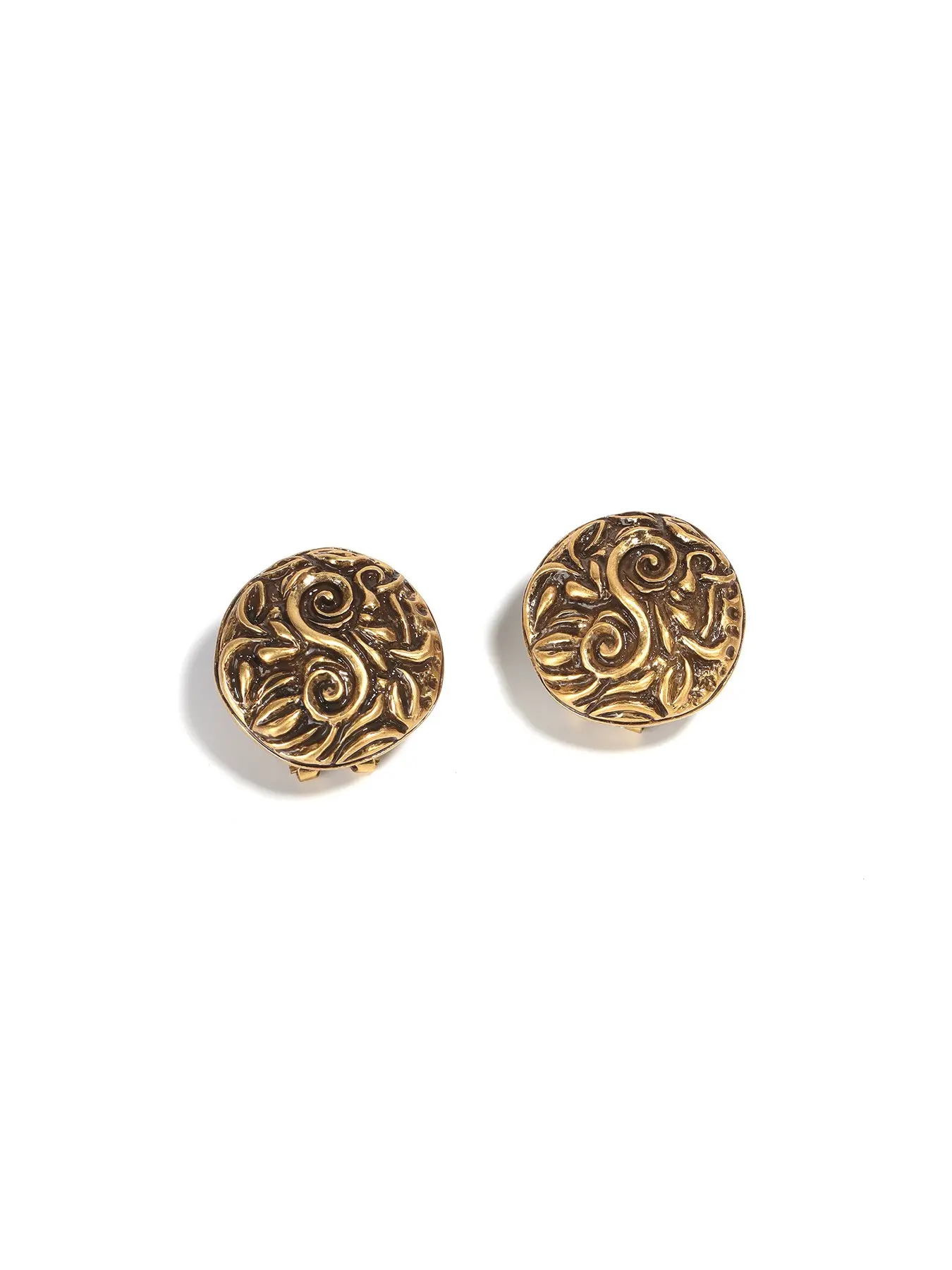 Vintage Antique Gold Embossed Vine Stud Earrings Round Relief Swirl Pattern Retro Baroque Ear Jewelry For Daily Vintage Outfit Matching
