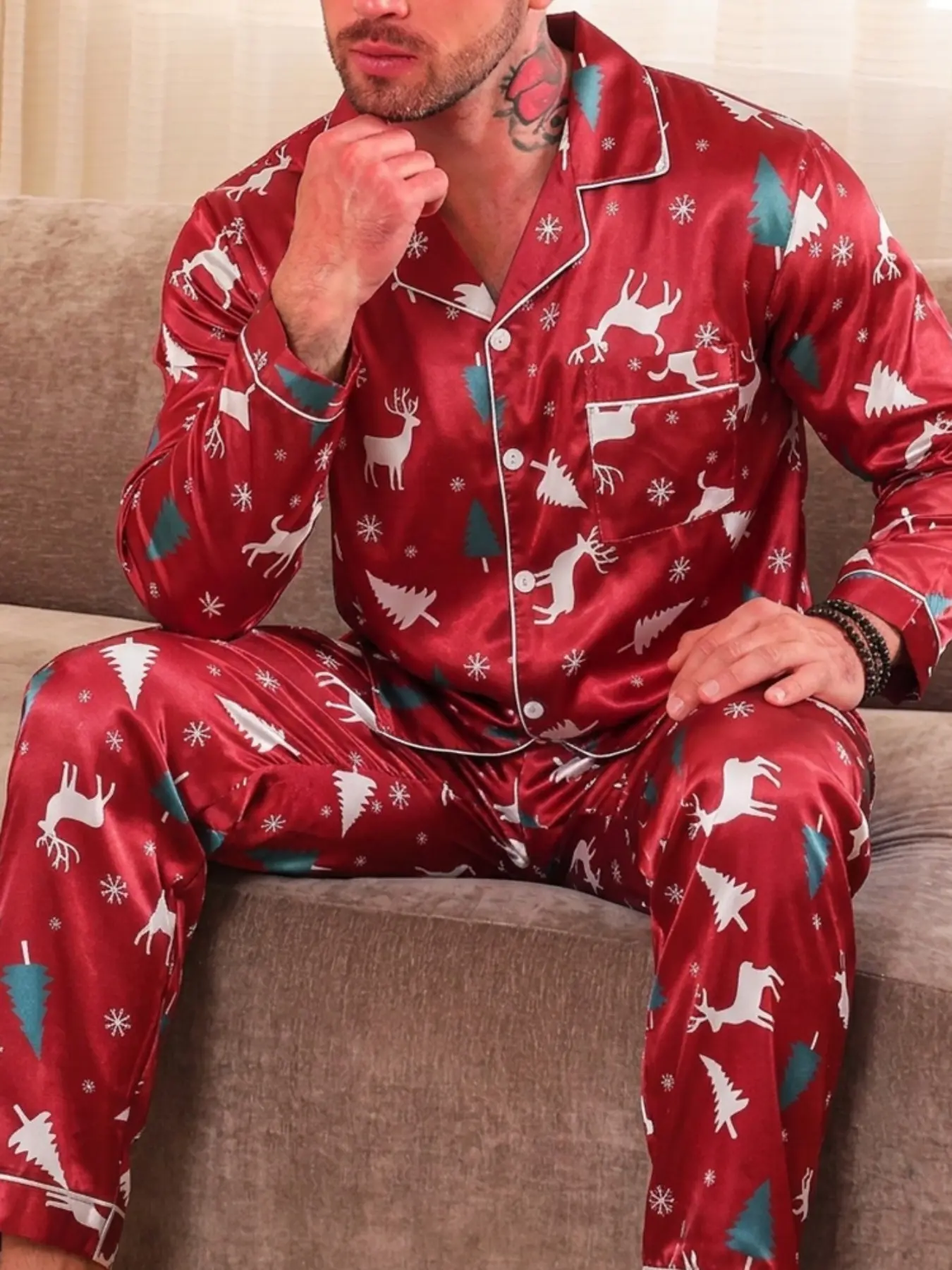 New Men's Christmas Long Sleeve Pajama Set, Reindeer Geometric Print, Comfortable Sleepwear, All Season Loungewear, Perfect for Holiday Parties