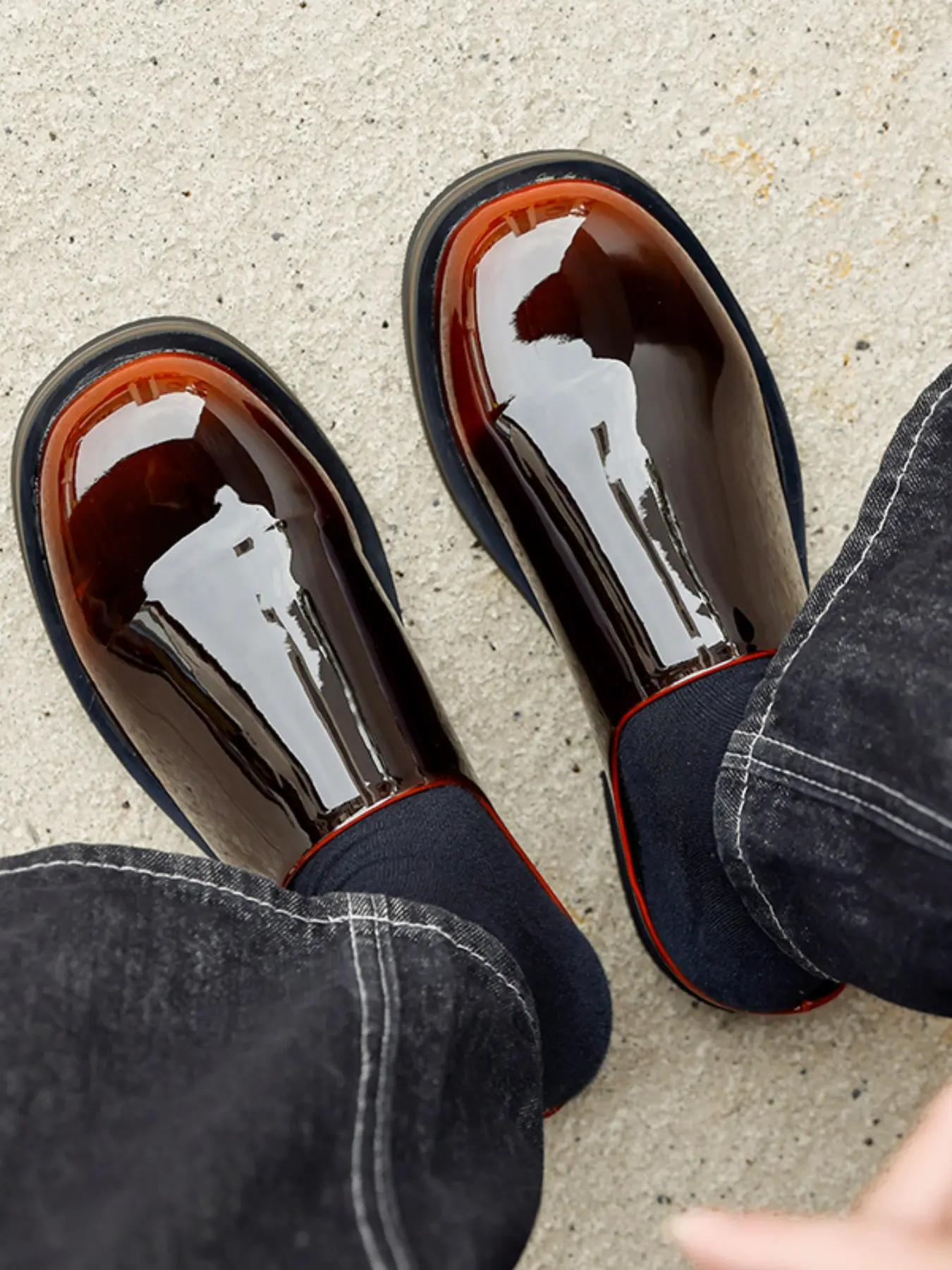 Vintage Glossy Classic Loafer Slip-Ons, British Style Layered Thick Sole, No Heel Mules, Commuter Lazy Wear, Versatile Fashion Shoes