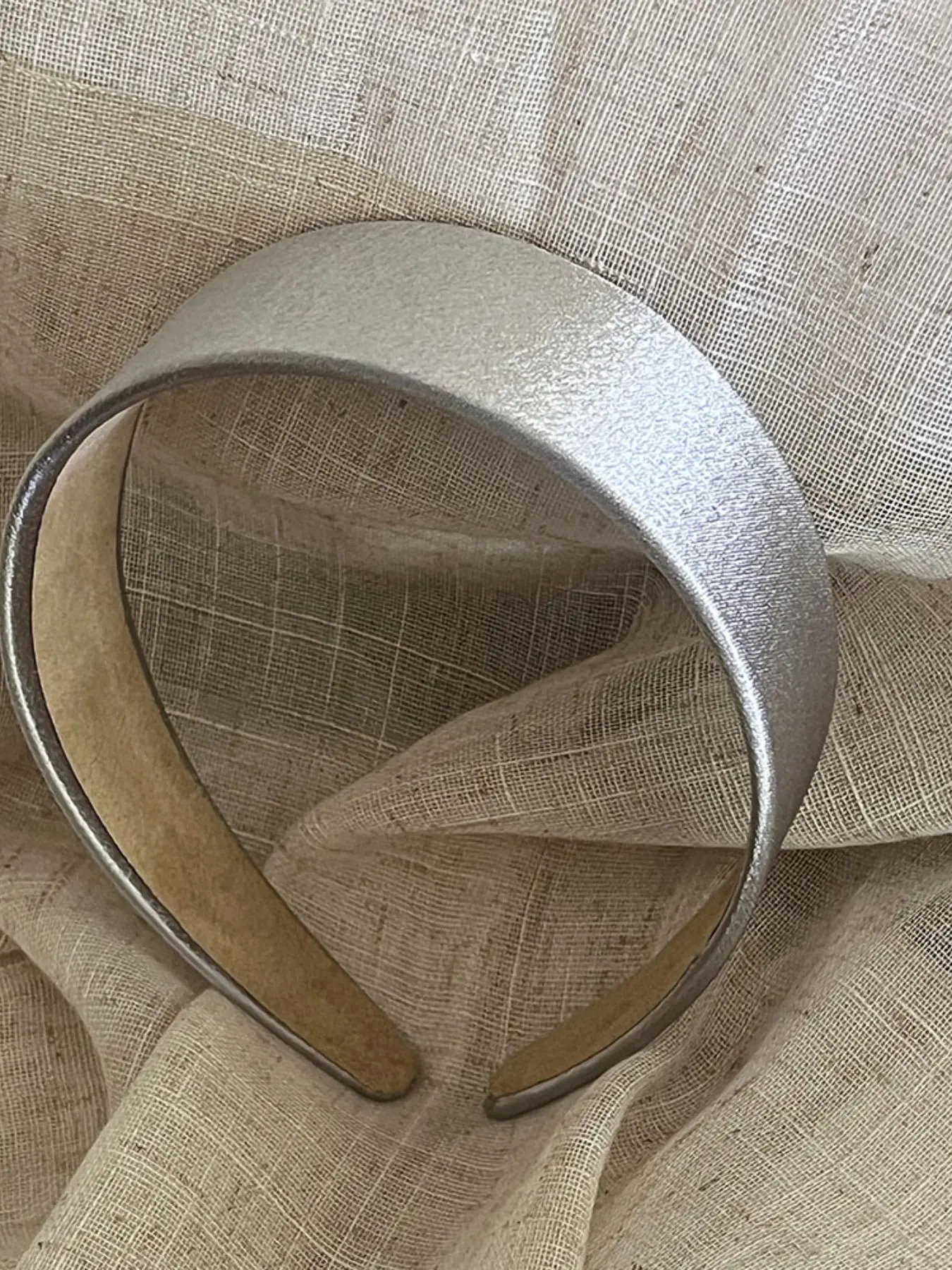 Wide Satin Headband Korean Style Non-Slip Hair Band Trending Hair Accessories for Women Summer Hair Accessories