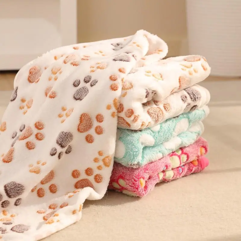 4-Piece Velvet Pet Blankets with Classic Animal Paw Print - Soft All-Season Covers for Small Dogs & Cats, Ideal for Sofas & Car Seats, Animal Print, Warmth, Foldable, Crates, Paw Prints, 60*40Cm