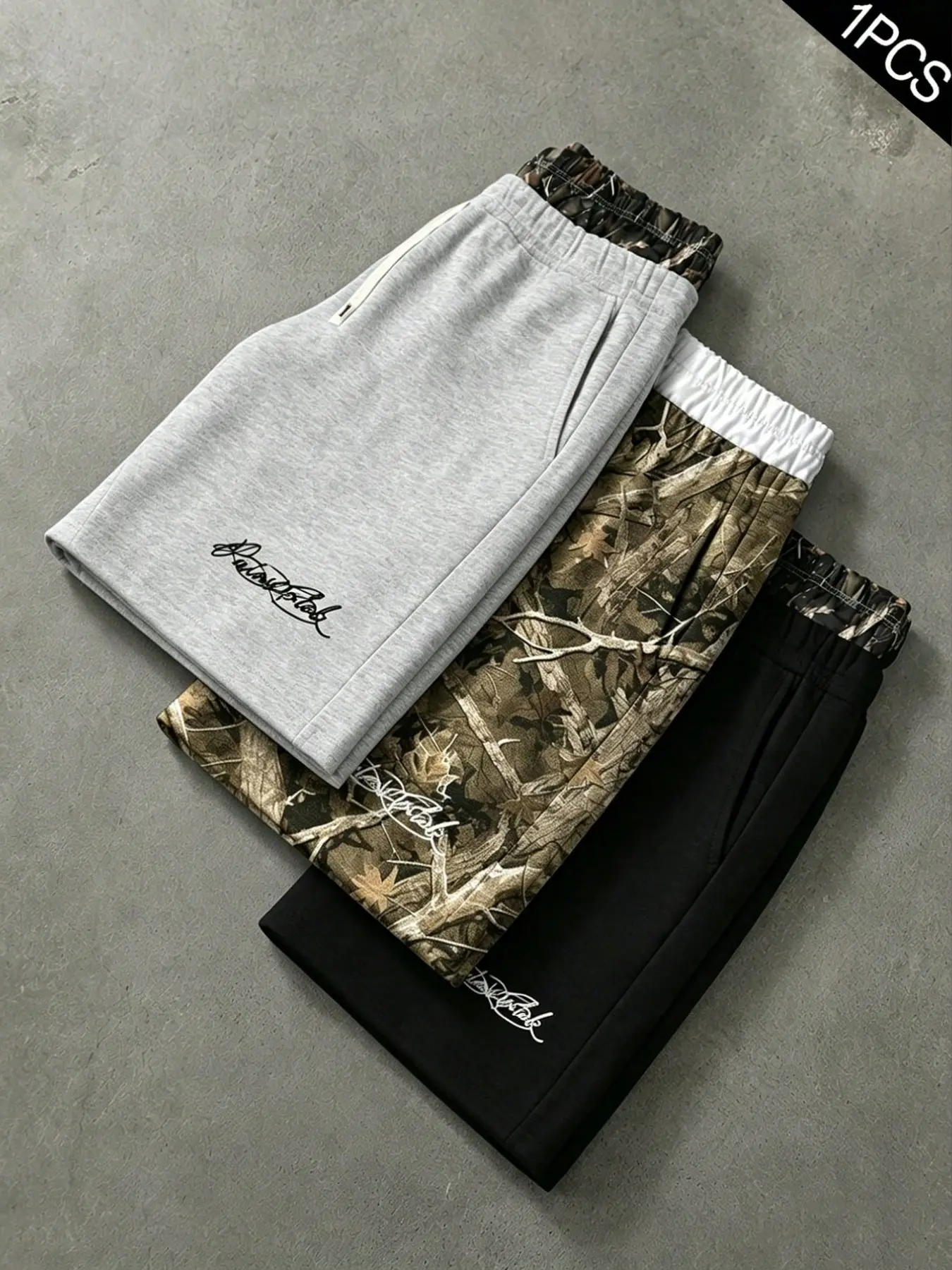 Gorpcore Double Waistband Casual Activewear Athletic Men's Shorts Layered Real Tree Camo Sweatshorts with Script Detail, Standard Fit Non-Mesh Polyester Knit Track Shorts for Summer Skater OOTD Sportswear