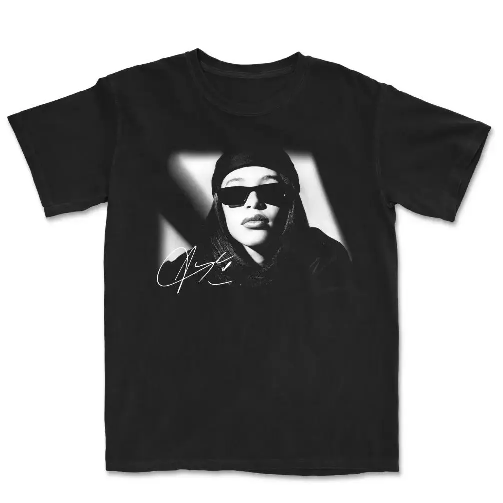 Comfort Colors Aaliyah Short-Sleeve Fitted Round Neck Cotton Casual Men's T-Shirt, Vintage 90s Bootleg Rap Style Streetwear Top