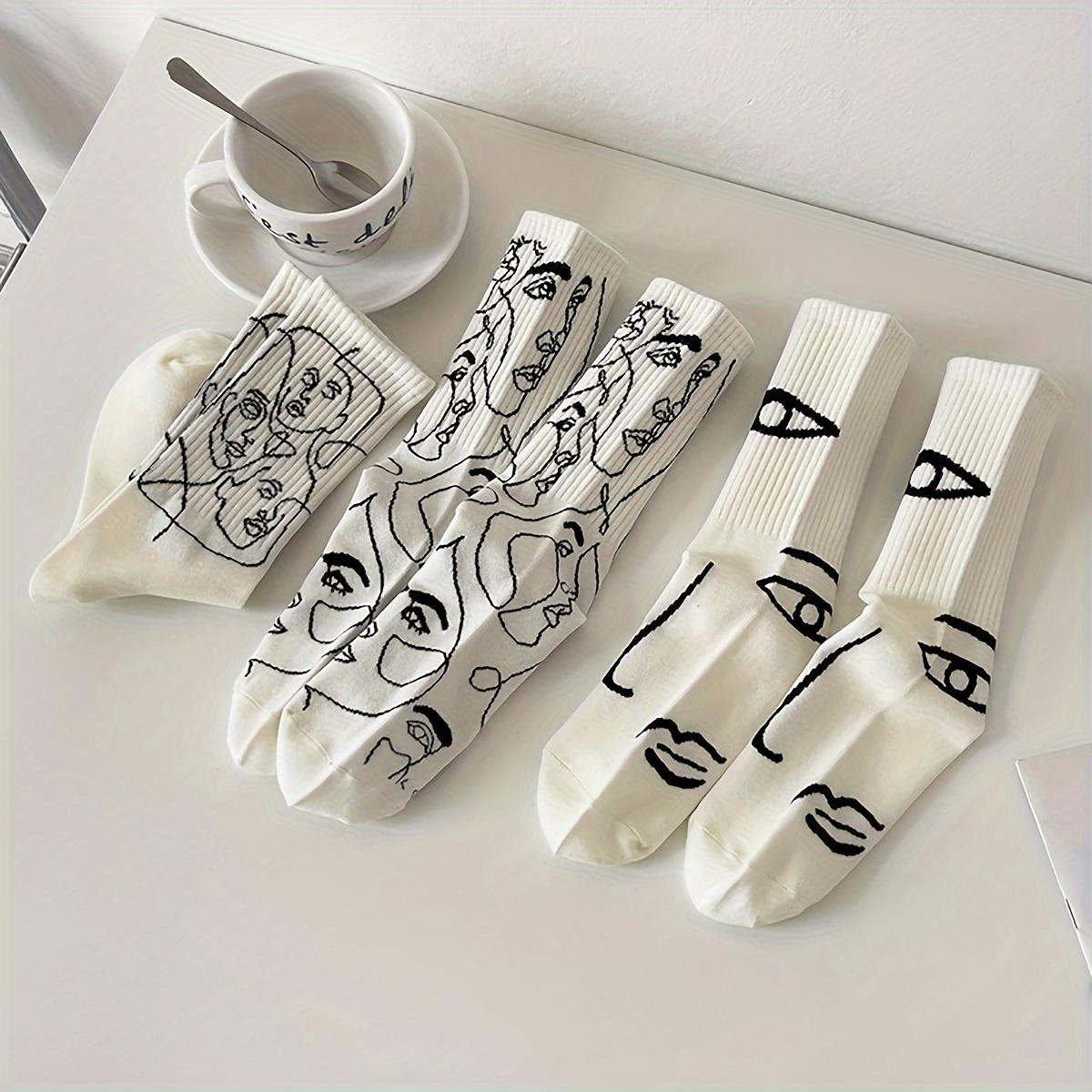 Lady 3 Pairs Abstract Printed Mid-Tube Socks, Fashionable Creative Women's Socks (Non-Silk Stocking Style)