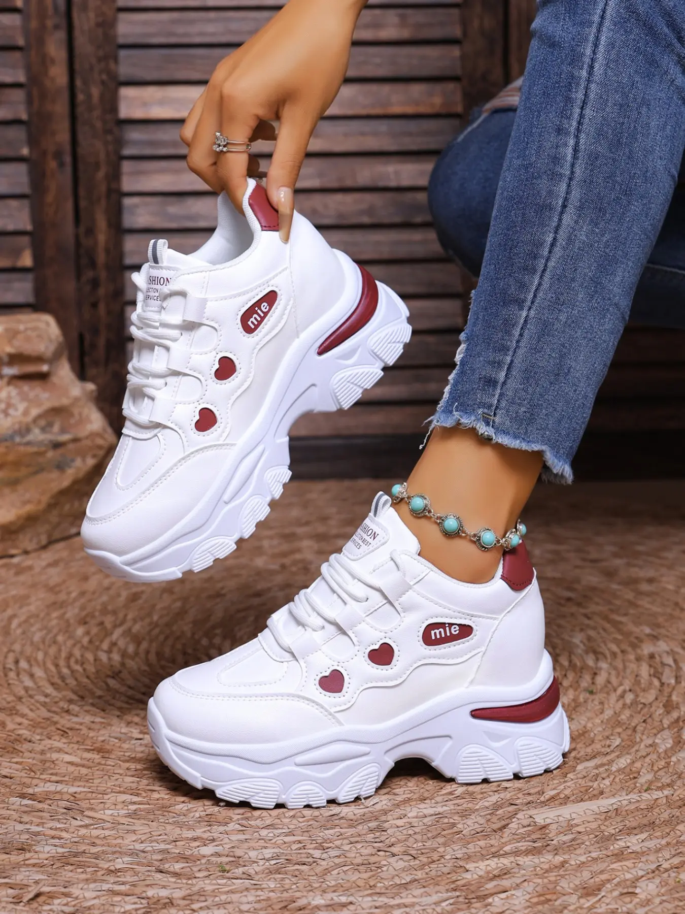 New Casual Thick Sole Dad Shoes for Women, Inner Height Increase Sneakers, Lightweight and Versatile Sports Shoes