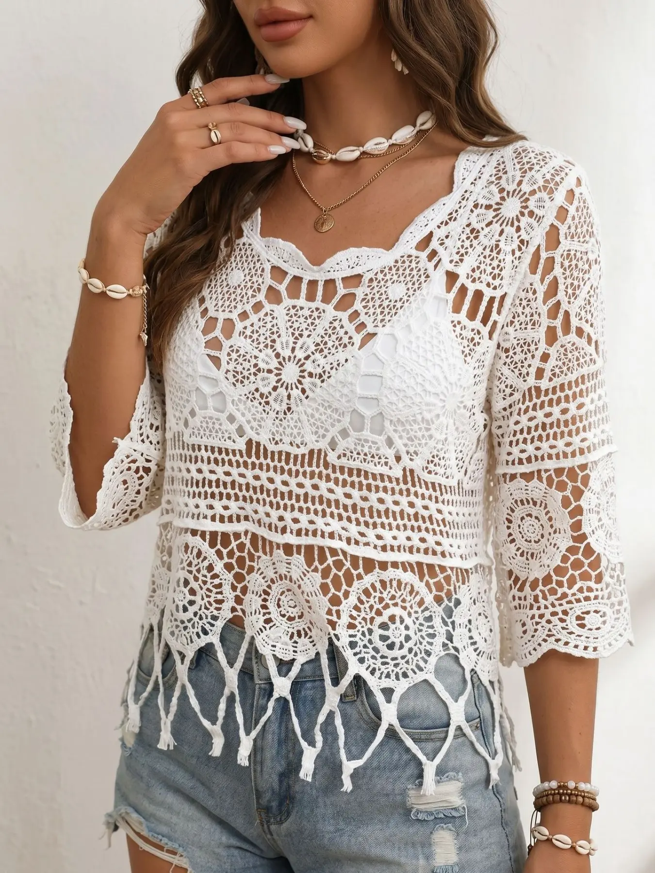 Women's Boho Knit Top, Short Sleeve Striped Design, Loose-Fitting Knitted Summer Outerwear, Wave Neck Fringe Detail, Casual Bohemian Style