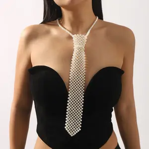Imitation pearl necklace jewelry, fashionable niche design, high-end tie accessory