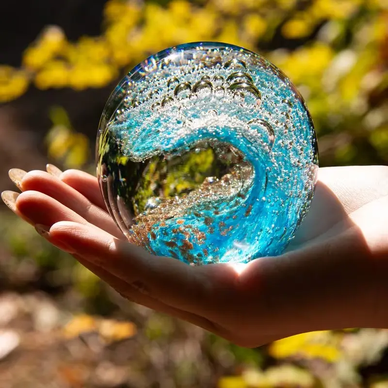 Handmade Glass Wave Paperweight, Ocean Style Home Decor Statue, Artistic Collectible, Sky Blue & Gold Sand Fusion, 8cm, Multiple Colors Available