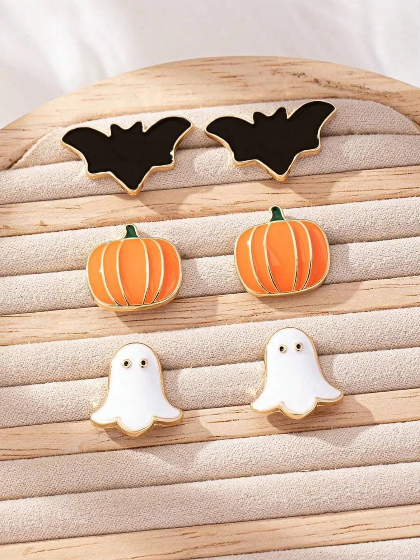 3 pairs/set of Halloween horror metal orange pumpkin, bat, ghost, white ghost earrings, sweet and unique holiday accessories, women's style