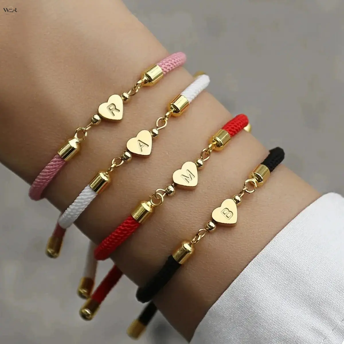 Custom A-Z Initial Heart Shape Adjustable Cord Bracelet - 22cm Length, 4-Color Braided Rope, Gold Letter Charm, Personalized Monogram Wristband for Daily Wear, Friendship Gifts
