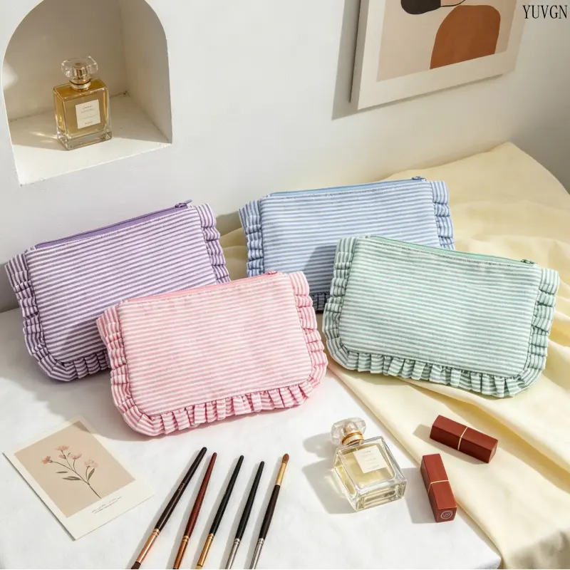 Striped Ruffle Trim Zippered Makeup Pouch - Gym Toiletry Skincare Organizer, Cute Rectangular Sports & Outdoor Travel Accessory Bag, Travel Size, Fabric, Face Care Products tiktokshopbacktoschool