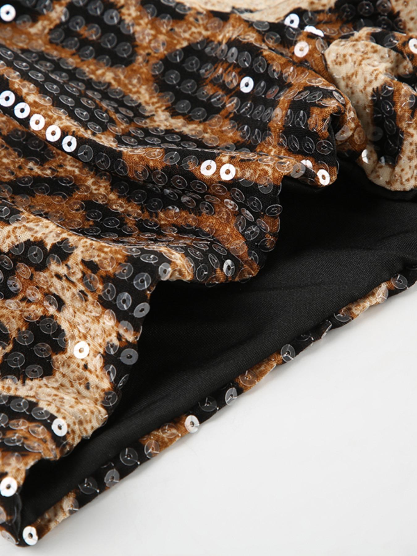 2025 Trendy, Women's Leopard Print Glitter Sequins Shorts, Casual Comfy Fitted Fashion Shorts for Daily Wear, Ladies Bottoms for All Seasons