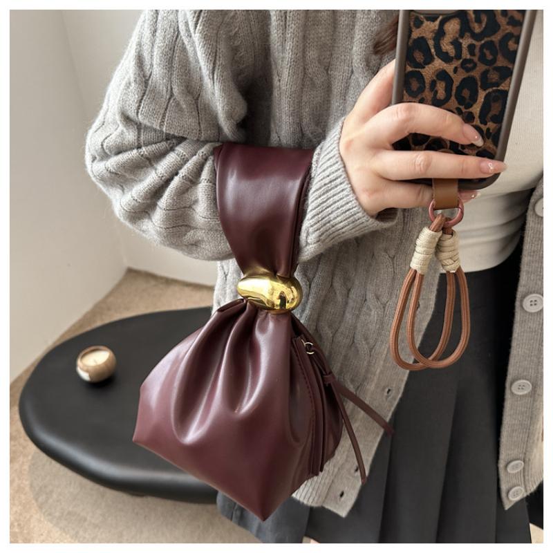 Retro Pleated Simple Niche Design Western Style Small Bag Women's Aesthetic Bucket