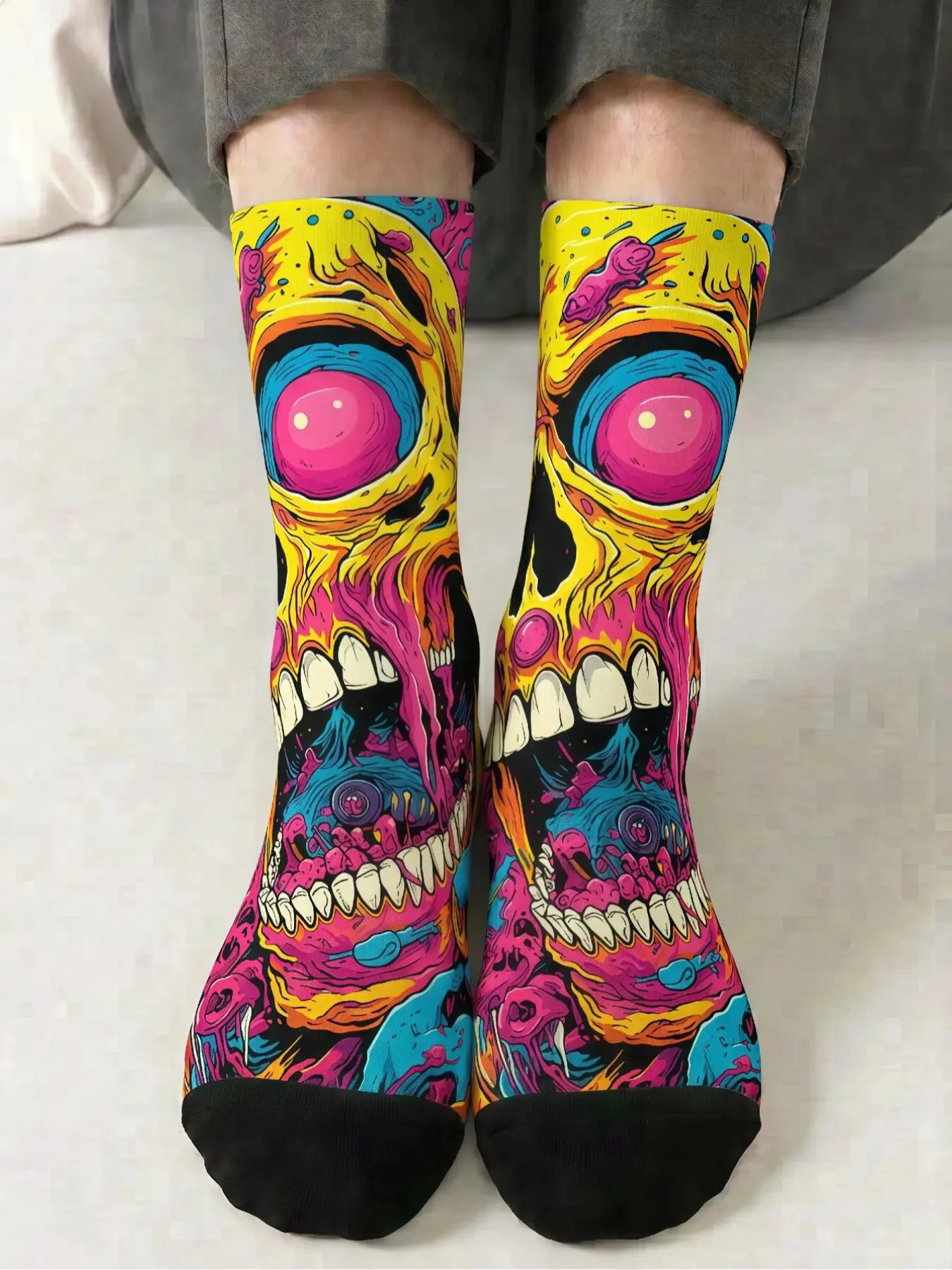 1 Pair of Halloween Zombie Skeleton Monster Graffiti-Print Mid-Calf Socks – Neon Color-Blocking Pop Art, Spooky and Edgy Color-Blocking Dark Style, Unisex 360° All-Over Print Fashion Socks