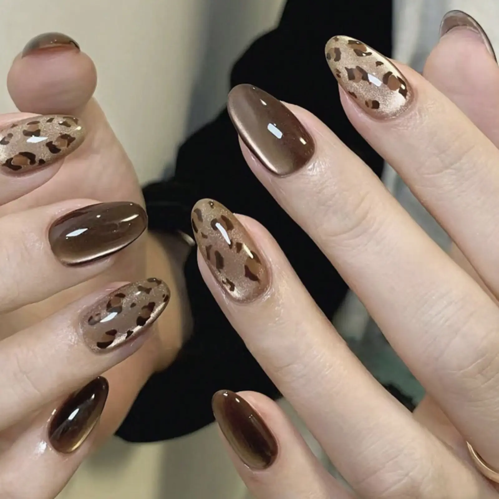 24PCS Brown Cat Eye Press on Nails Leopard Print Fake Nails Full Cover Medium Oval Artificial False Fingernails Maillard Y2K Autumn Wear