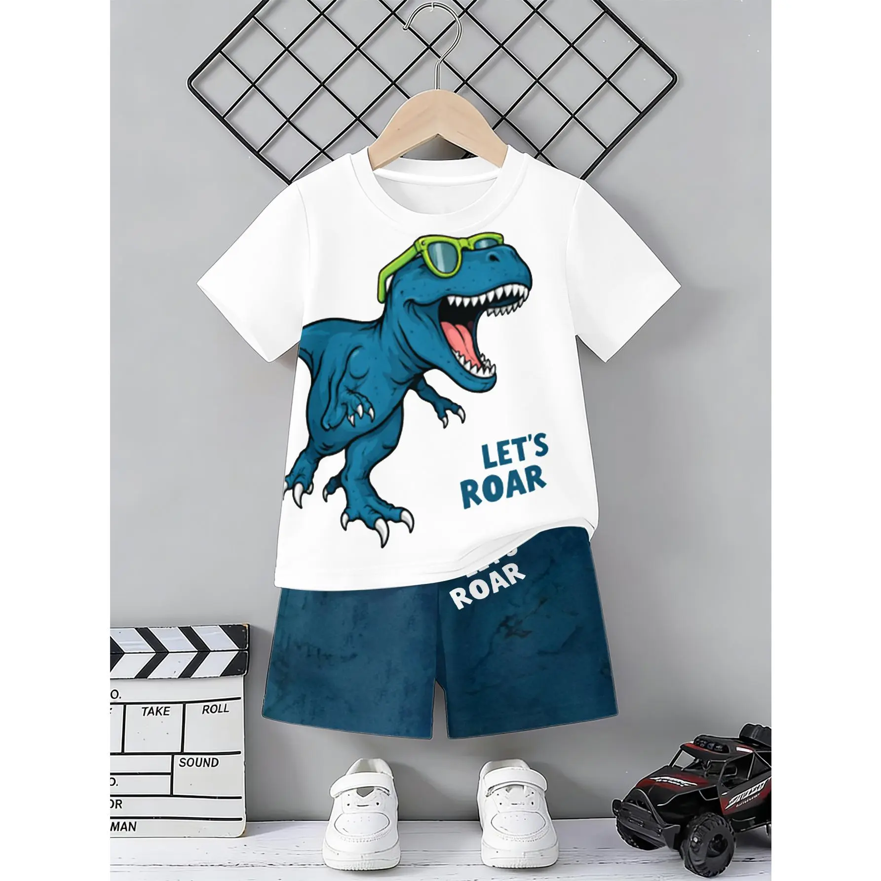 Boys' Dinosaur Print Short-Sleeve Round Neck Graphic T-Shirt, Boys Casual Sport Top, Fun Dinosaur Pattern, Moderate Stretch, Soft Breathable Lightweight Tee, Summer Daily Wear Suitable for Outdoor Sports & Travel