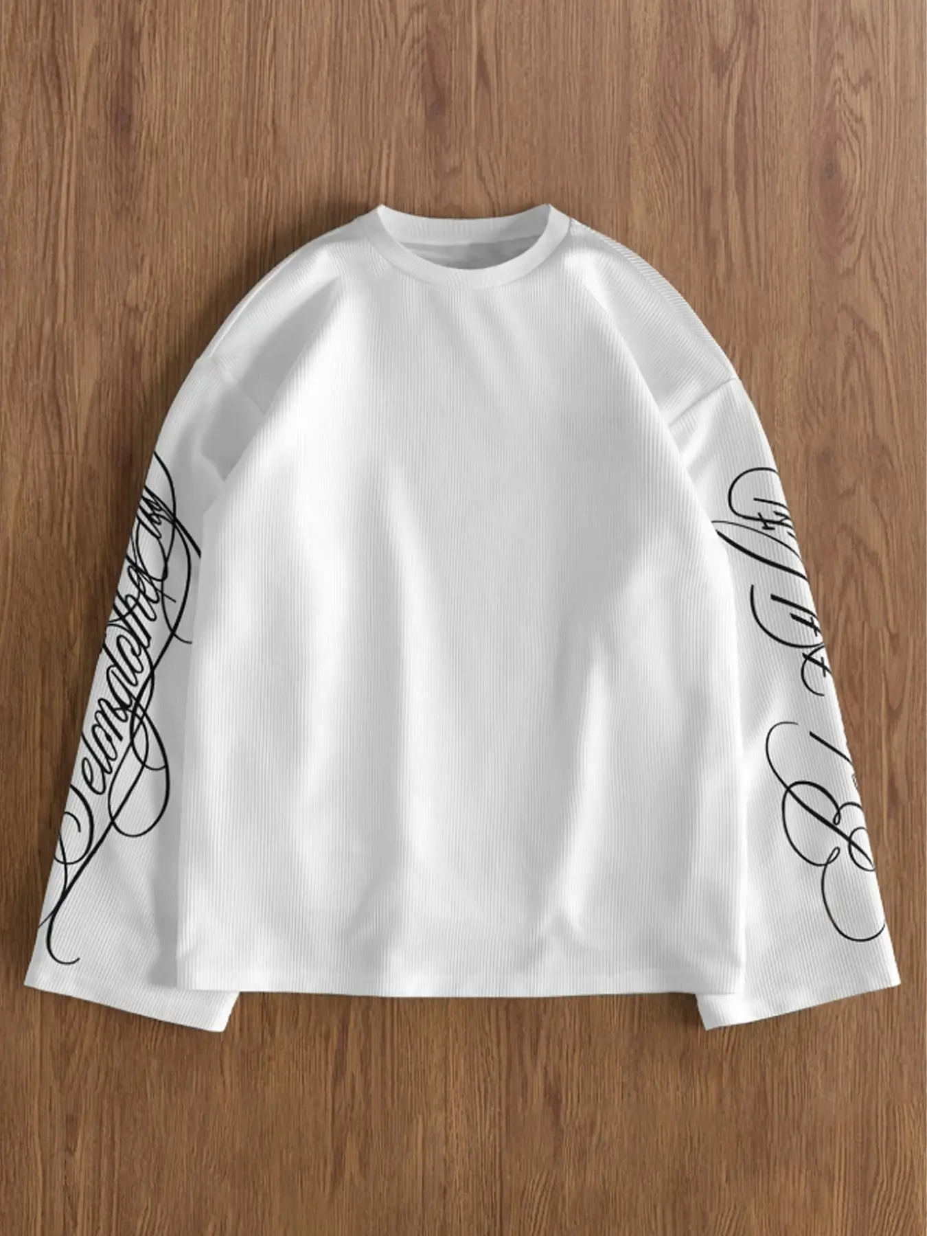 Men's Retro Vintage Casual Waffle Knit Long-Sleeved Top, Knitwear, Handwritten Floral Print on the Sleeves, Basic Loose-Fitting Oversize Base Layer, Suitable for Everyday Autumn Styling.