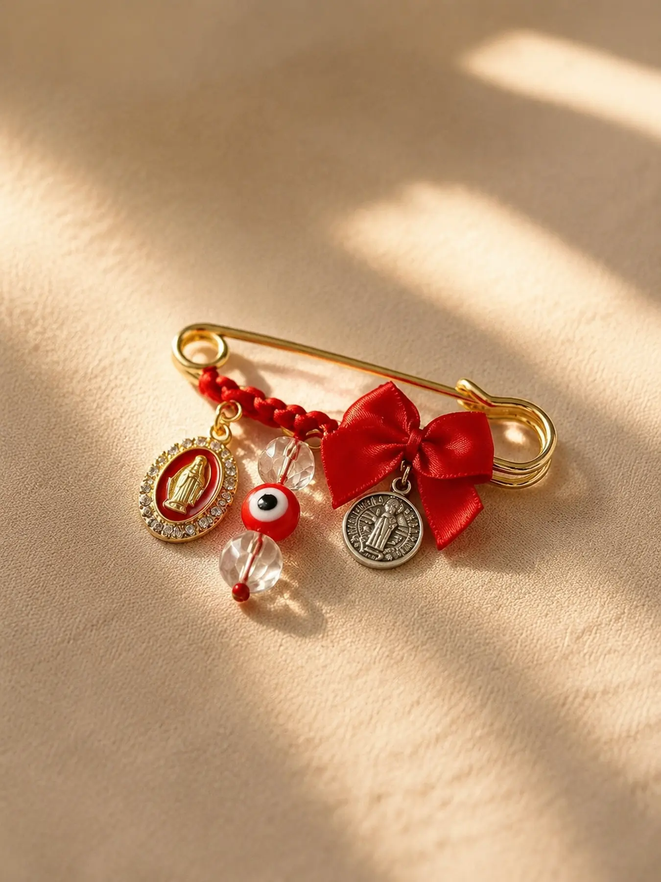 Lucky Cord Charm Alloy Brooch Pin, Vintage Decorative Clothing Accessory, Casual Style Jewelry for Women, Stylish Fashion Gift