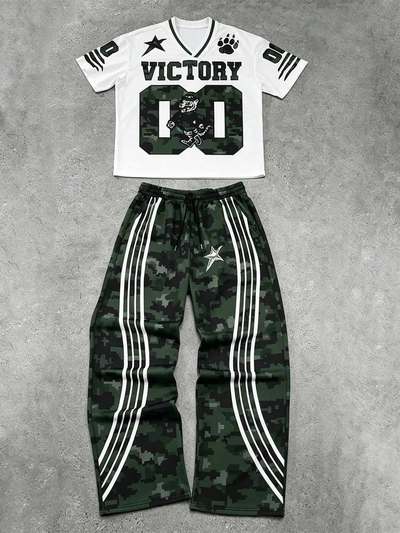 Unisex 2Pcs Matching Outfit White V-Neck Cropped Football Jersey + Digital Camo Side White Strip Wide Leg Pants with Victory Leopard Paw & Star Print American Varsity Sports Tracksuit
