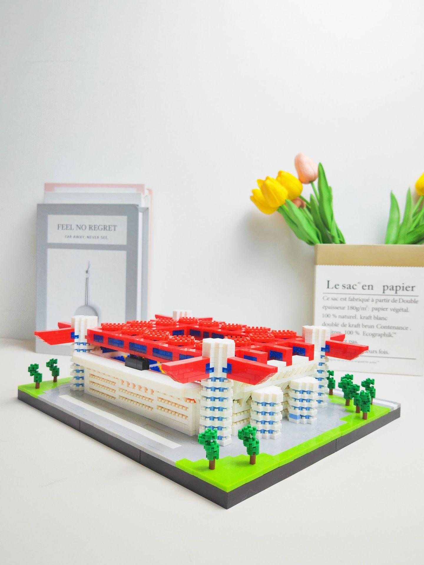 Popular football building blocks, freely assembled educational toys, micro-particle ornaments, export building blocks