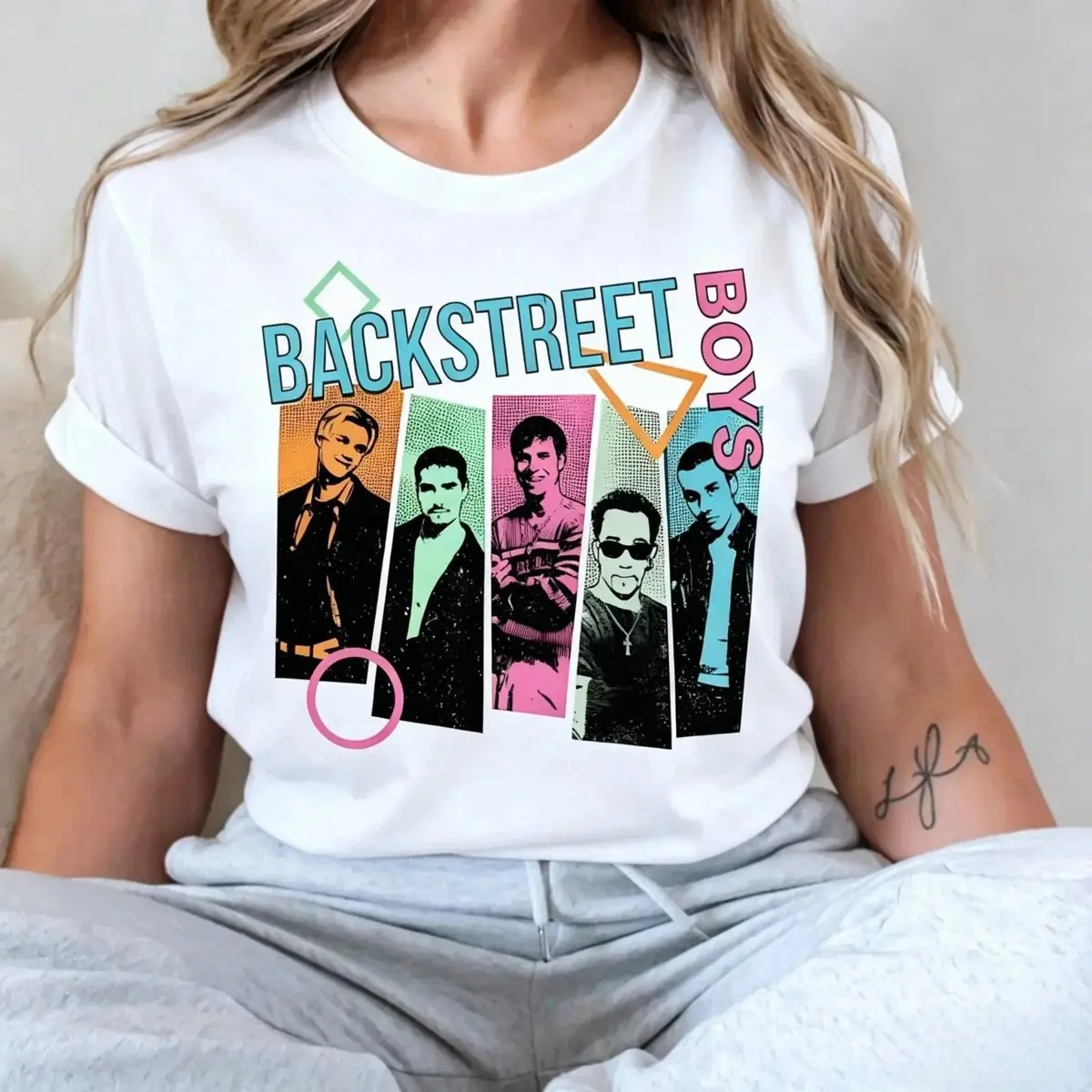 Backstreet Boys Vintage T-Shirt, Retro 90s Pop Music Band Tee, Nostalgic BSB Shirt for Fans #BackstreetBoys #BSB #90sPop #VintageTee #RetroShirt #NostalgicFashion #PopMusicShirt